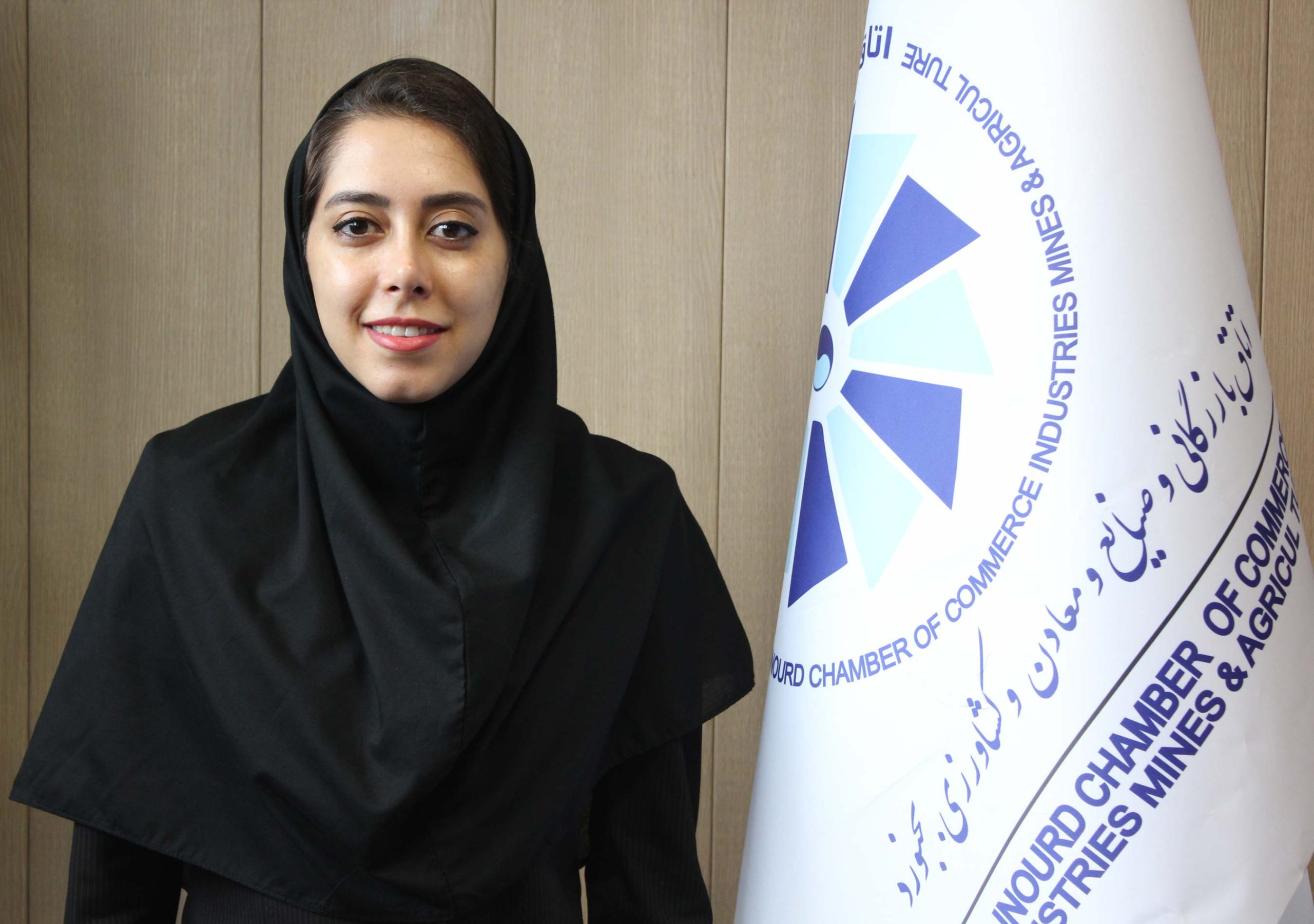 نیکتا مقنیان