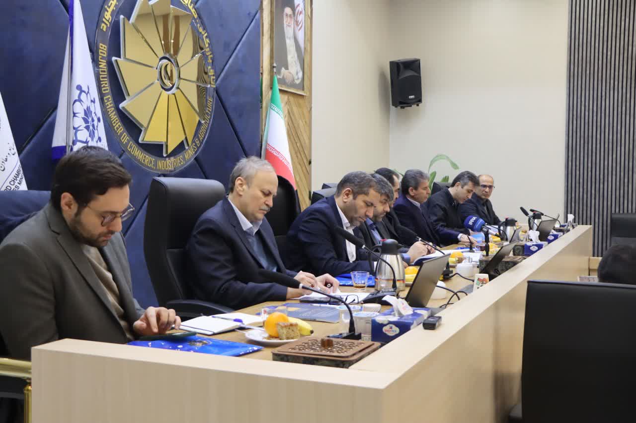 بررسی چالش‌ها و راهکارهای بهبود فضای کسب و کار در یکصد و سی و ششمین جلسه شورای گفتگوی دولت و بخش خصوصی با حضور مقامات کشوری و استانی