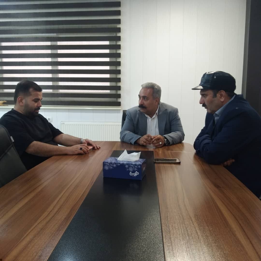 بازدید رؤسای کمیسیون‌های صنعت و گردشگری اتاق بجنورد از شرکت ستاره ظریف تجارت پایدار خنج شیراز